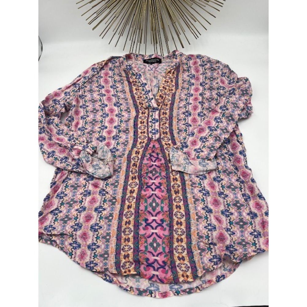 Feathers by Tolani Boho Geometric Roll tab Floral Blouse Pink Purple Size Small